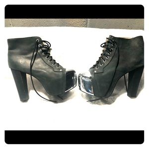 Jeffrey Campbell chrome cap Litas size 9